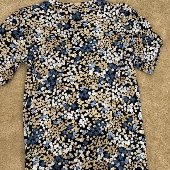 Michael Kors Navy Floral Top - Picture 5 of 6